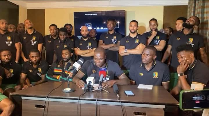 Un communiqué sans âme et une prise de position dictée : Les Lions Indomptables à&nbsp;contretemps